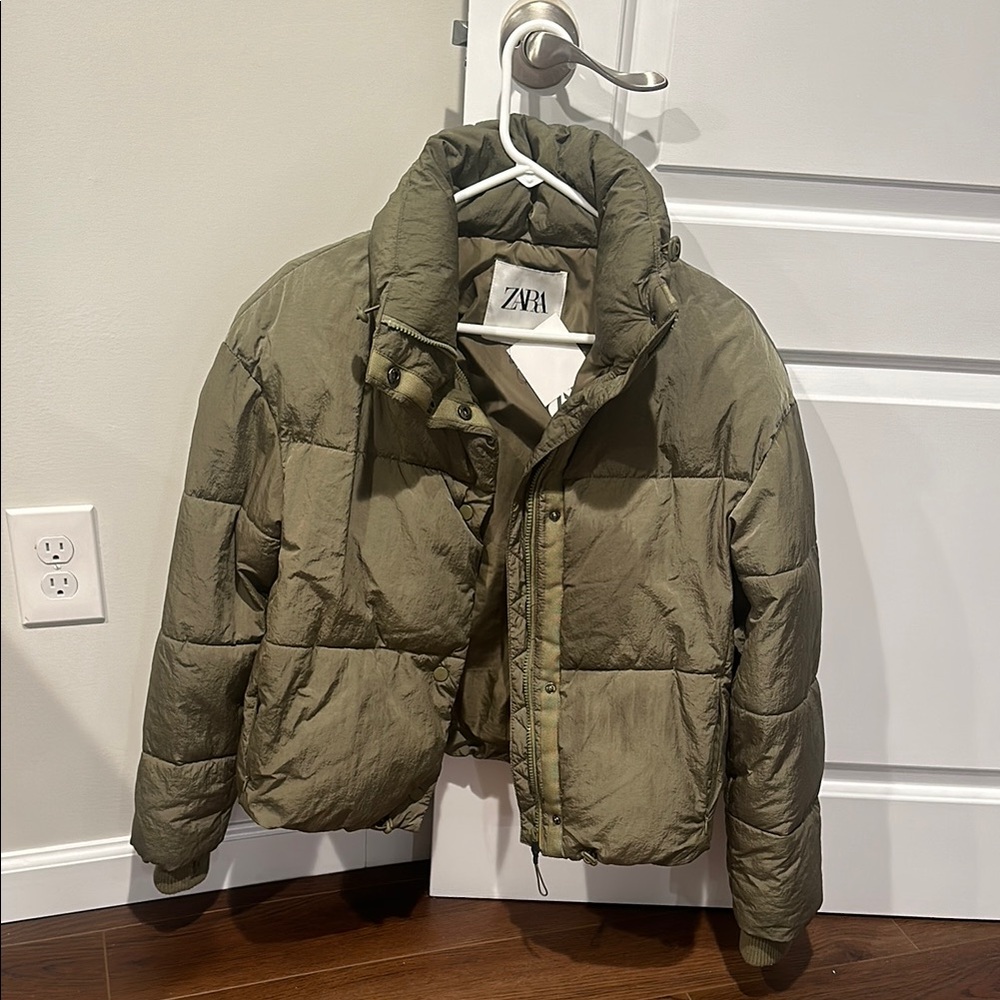 ZARA Olive Green Puffer Jacket